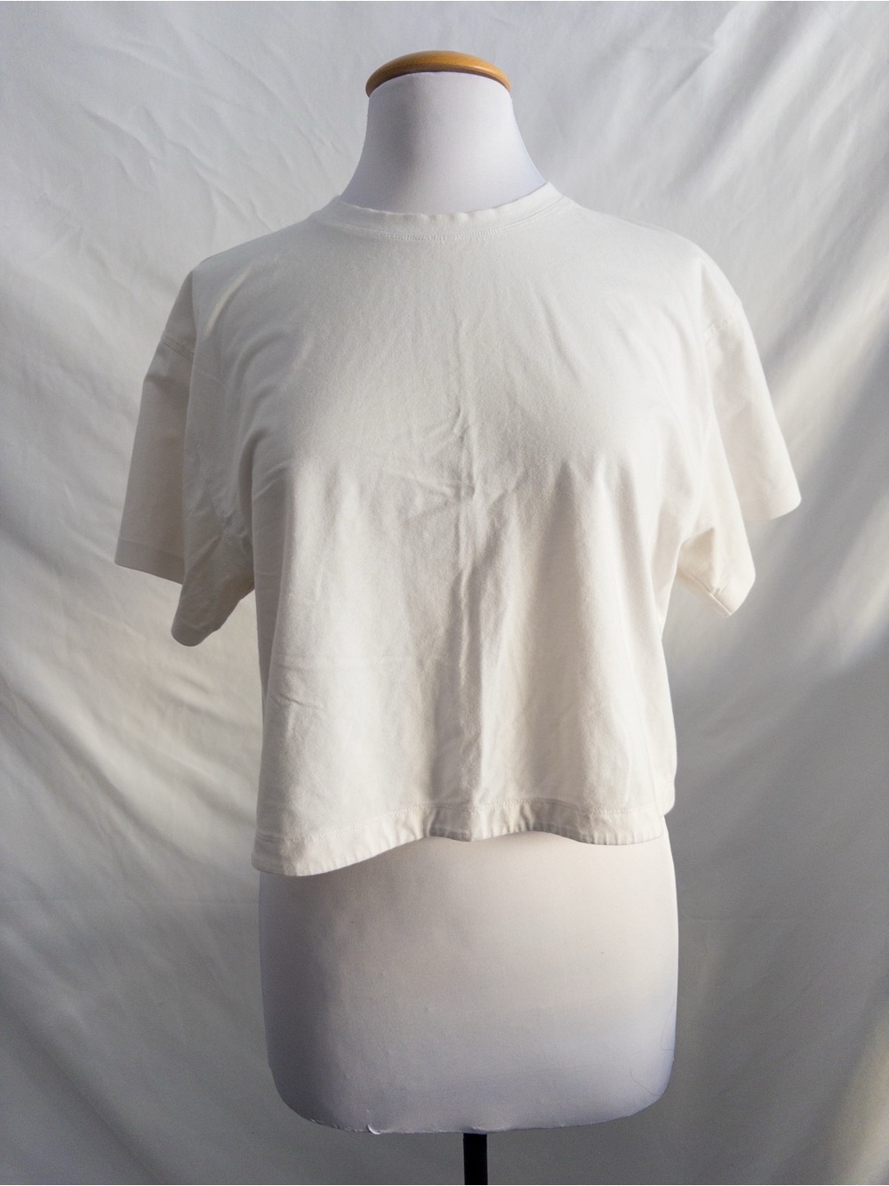 Athleta White Cropped Tee Shirt Relaxed Boxy Activewear Medium NWOT